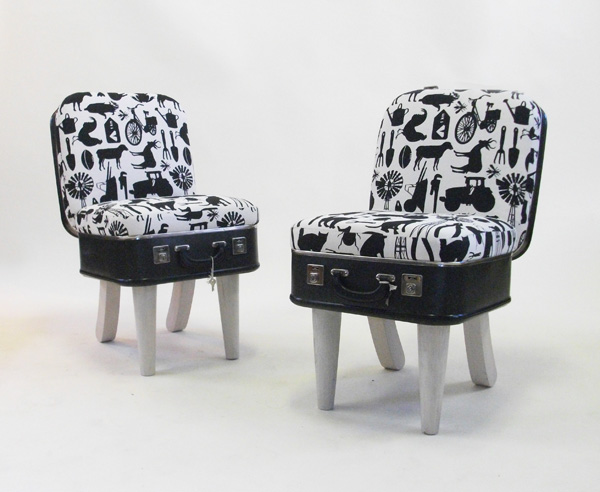 recreate-suitcase-chair-black-and-white-both