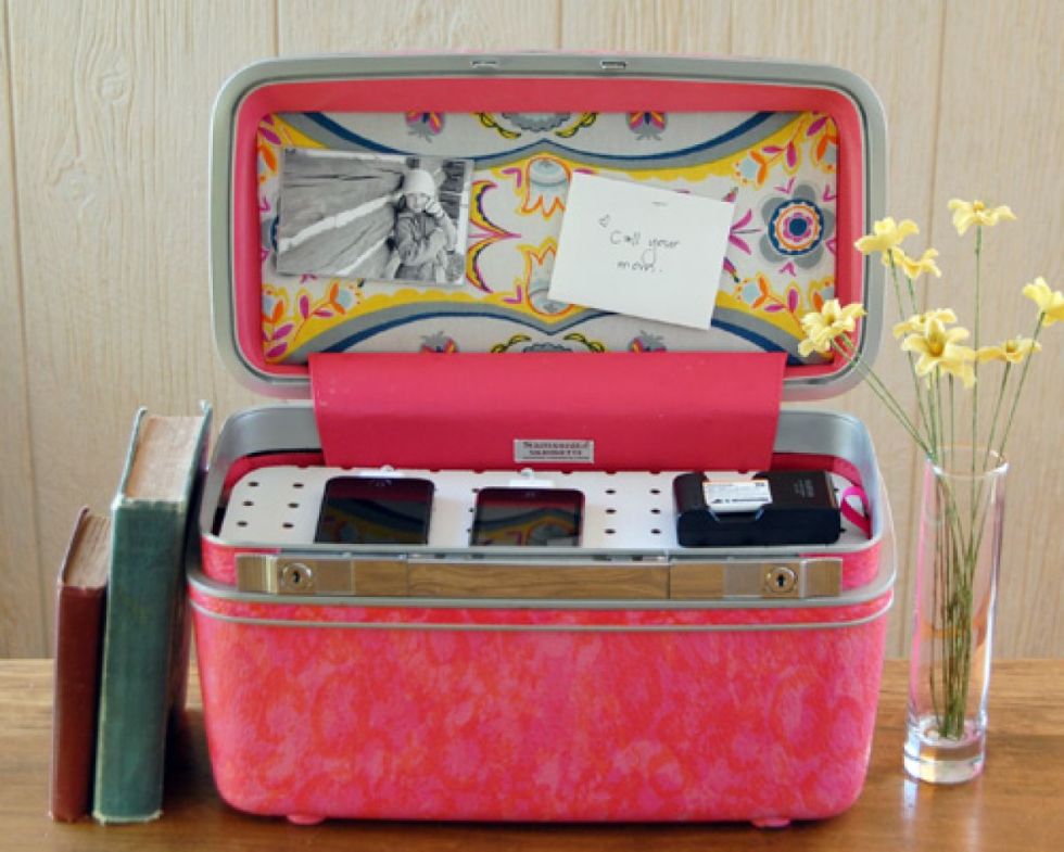 If your home has an retro vibe (or even if it doesn't) this station will make a colorful and unique statement. We especially love that the inside of the top also acts as a place to keep important notes. Get the tutorial at Design Sponge » 