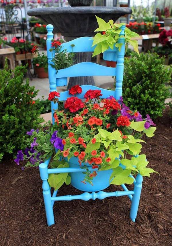 creative-landscaping-ideas-old-chair-blue-paint-planter