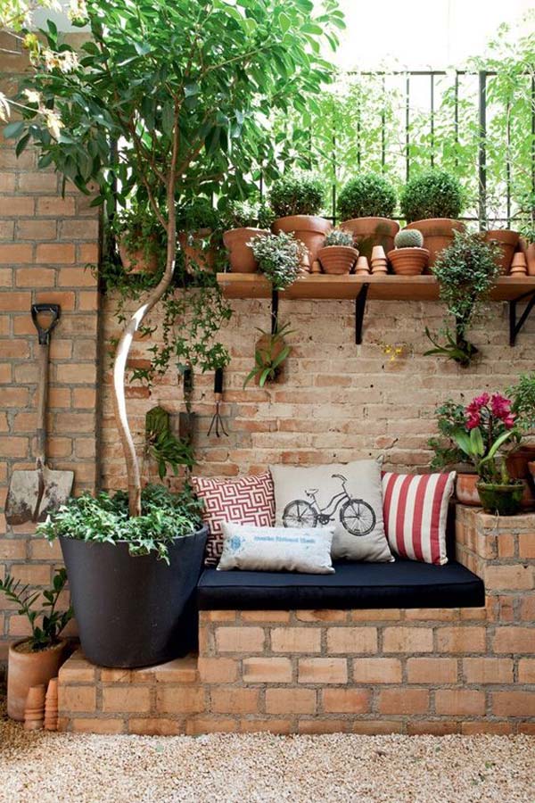 15 Wonderful DIY Ideas to Decorate Your Yard With Bricks - The ART in LIFE