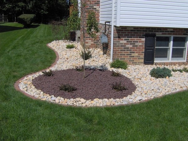 DIY Stone Decor To Make Your Garden Look Like A Professional Has Did It