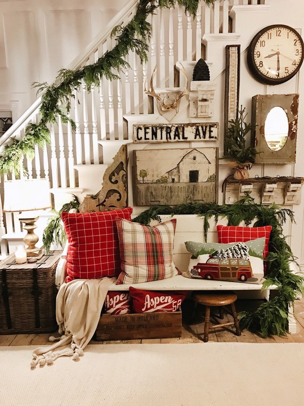 Great Christmas Entryway Ideas And Decor Tips To Make It Look Inviting ...