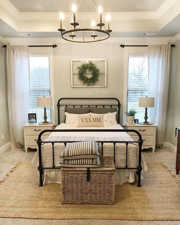 18 Rustic Farmhouse Bedroom Decor Ideas To Transform Your Bedroom - The ART in LIFE