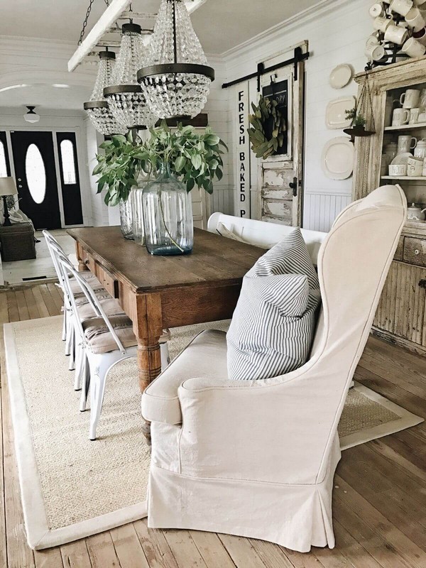 18 Rustic Farmhouse Interiors for that Lived-In Look - The ART in LIFE